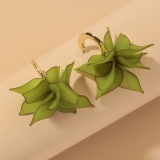 超仙甜美花朵C形耳环时尚度假风耳环轻奢高级感气质耳饰饰品