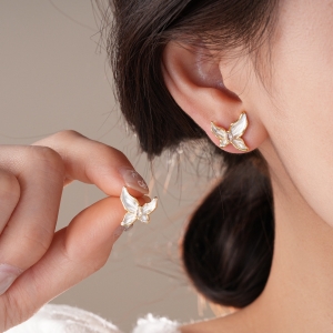 韩国滴油蝴蝶耳钉简约时尚设计耳环轻奢高级感通勤百搭耳饰女