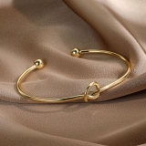 欧美跨境金属打结气质女士简约手镯爱心扭结小众高级感手环女批发