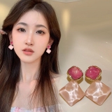 清新滴油波光粼粼方形耳钉 小众高级感彩色菱形耳环ins简约风耳饰