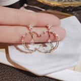 星月耳环2025新款潮耳钉简约冷淡风银针网红爆款耳饰女