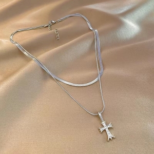 @特价新双层满钻十字架项链女轻奢精致钛钢高级感毛衣链叠戴轻奢卫衣链