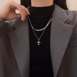 @特价新双层满钻十字架项链女轻奢精致钛钢高级感毛衣链叠戴轻奢卫衣链