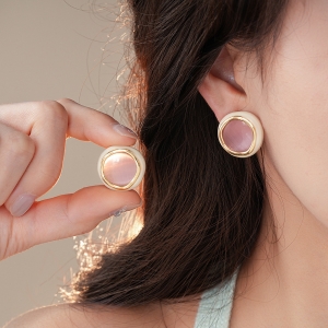 甜美粉色猫眼石滴油圆形耳钉轻奢高级感耳环小众设计感耳饰女