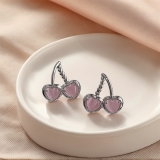 甜美樱桃耳饰女甜酷风ins辣妹气质简约耳环轻奢小众设计百搭饰品