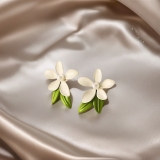 法式甜美小清新花朵耳环小众设计气质简约森系栀子花珍珠耳钉耳饰