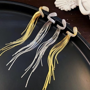 爱心气质流苏耳环ins新款潮小众设计耳钉优雅轻奢长款高级感耳饰