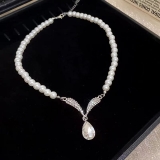珍珠项链颈链轻奢小众高级感锁骨链2025新款晚礼服配饰女