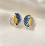 小众设计感女夏季2025新款潮超仙灰蓝叶子港风复古耳环