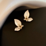 时尚精致锆石蝴蝶耳钉精致小巧灵动耳环优雅简约高级感耳饰女