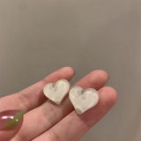 果冻爱心耳环小众设计感高级耳钉女2025年新款潮耳夹无耳洞女简约