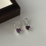 缤纷糖果色多彩爱心耳扣新款设计简约精致时尚ins轻奢高级感耳饰