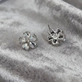 韩国新款花朵耳钉女轻奢小众设计感高级气质耳环
