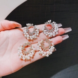 轻奢复古高级感珍珠圆形耳环小众精致时尚百搭新款潮耳饰