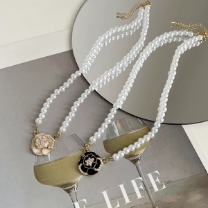 山茶花珍珠项链女轻奢小众设计感锁骨链法式气质精致辣妹颈链配饰