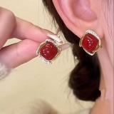 时尚安卡拉红锆石方块耳钉高级感气质小众设计INS网红风精致耳饰