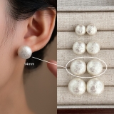 2025新款珍珠耳钉超大轻奢高级气质耳饰棉花珠通勤百搭耳环耳饰