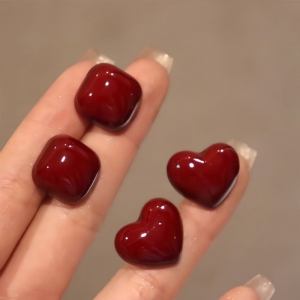 安可拉红复古爱心方形酒红色气质耳钉轻奢高级感小众耳环