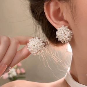 法式精致珍珠编织花朵耳钉复古轻奢气质爆款耳环高级感个性耳饰品
