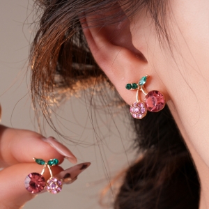 个性镶钻樱桃吊坠耳环甜美小清新简约耳钉百搭时尚高级感耳饰批发