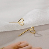 镂空爱心耳钉女简约冷淡风女小巧养耳洞新款耳环耳饰迷你轻奢