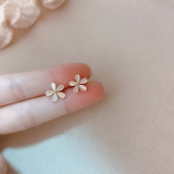 小巧精致猫眼石花朵耳钉时尚简约百搭耳环高级感耳饰